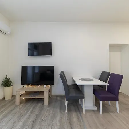 아파트 The Urban Nest By Belmont Realty 자다르