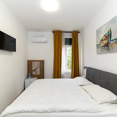 아파트 The Urban Nest By Belmont Realty *